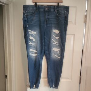 NWOT Torrid Sz 24T Tall Bombshell Skinny Distressed Denim Jeans Hem Stretch